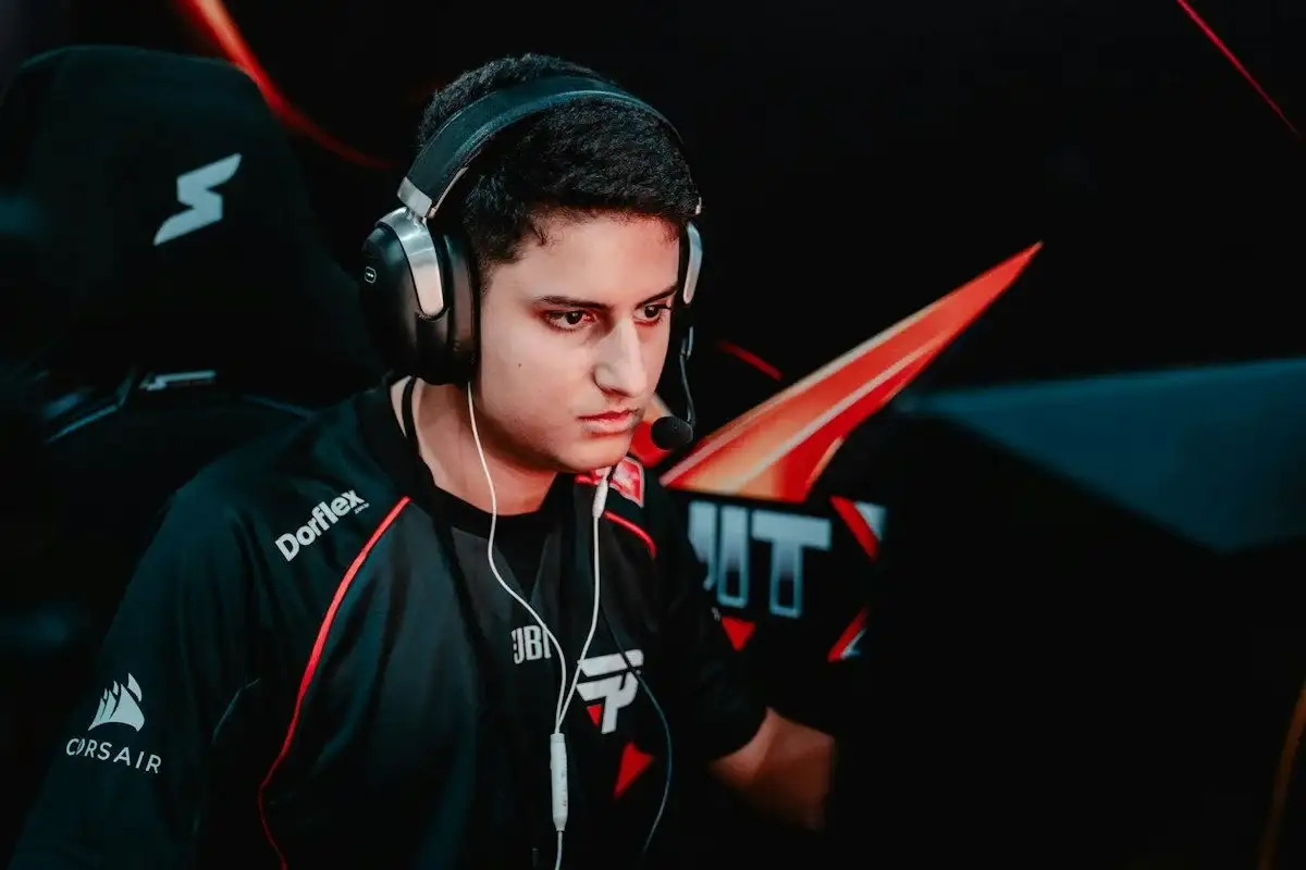 Tatu na paiN: 'Estou vivendo meu sonho' após estreia em LAN no CS2