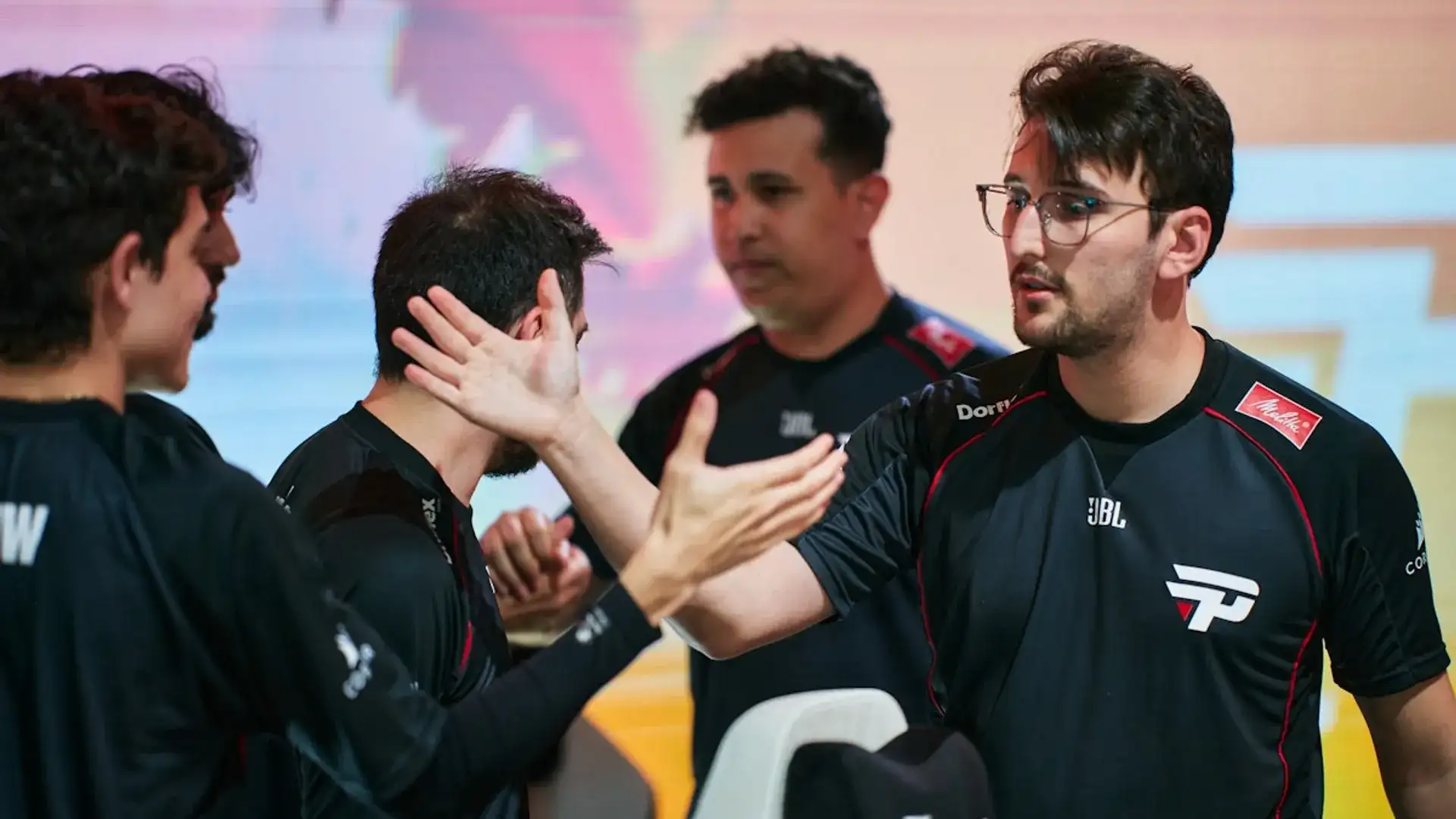 paiN vence Wildcard de virada e segue viva na EWC 2026