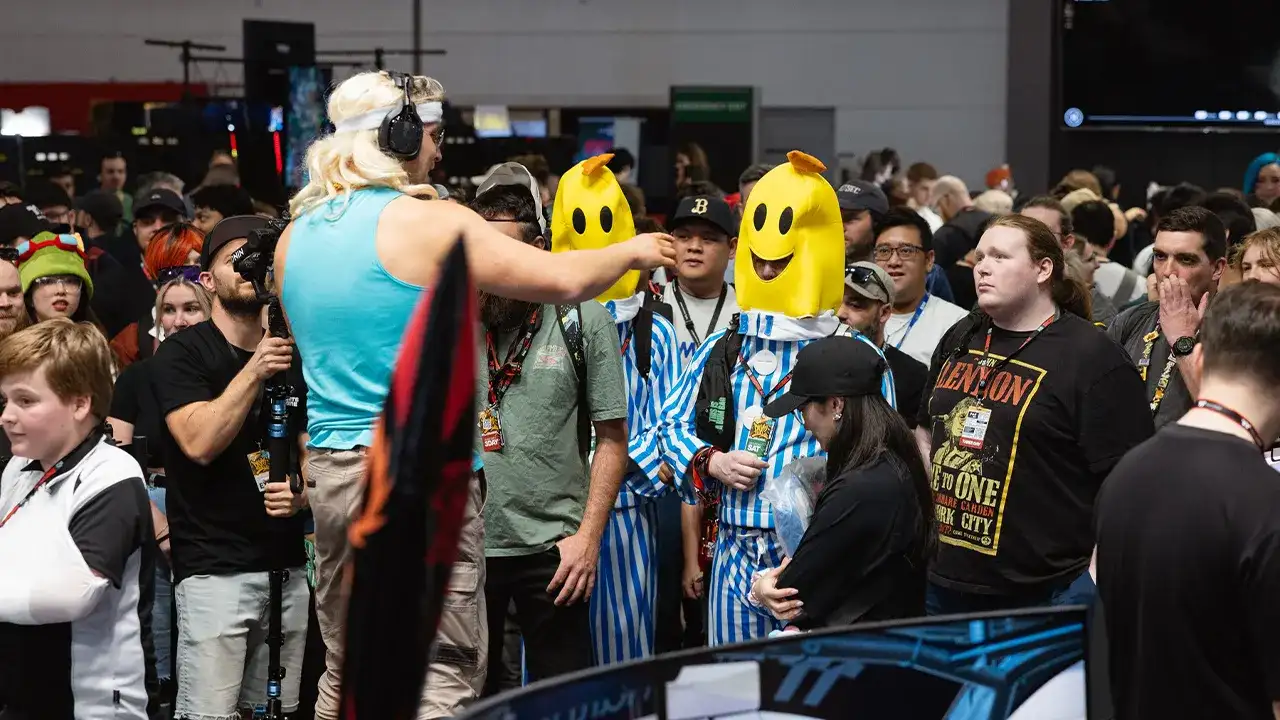 Cena de um dos corredores ou estandes da PAX Aus