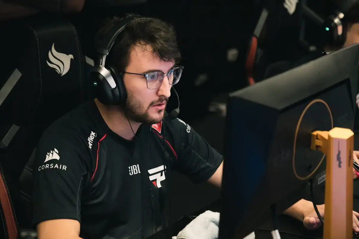 hobbit free agent cs2 maio 2026: Campeão de Major está livre no mercado