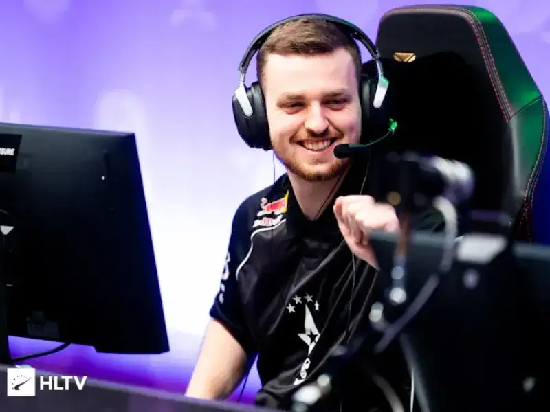 Staehr brilha e leva Astralis aos playoffs do FPG 2 contra GamerLegion