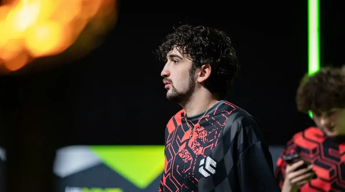 Jogador nifee é banido por manipulação de apostas em prop bets da ESL Pro League