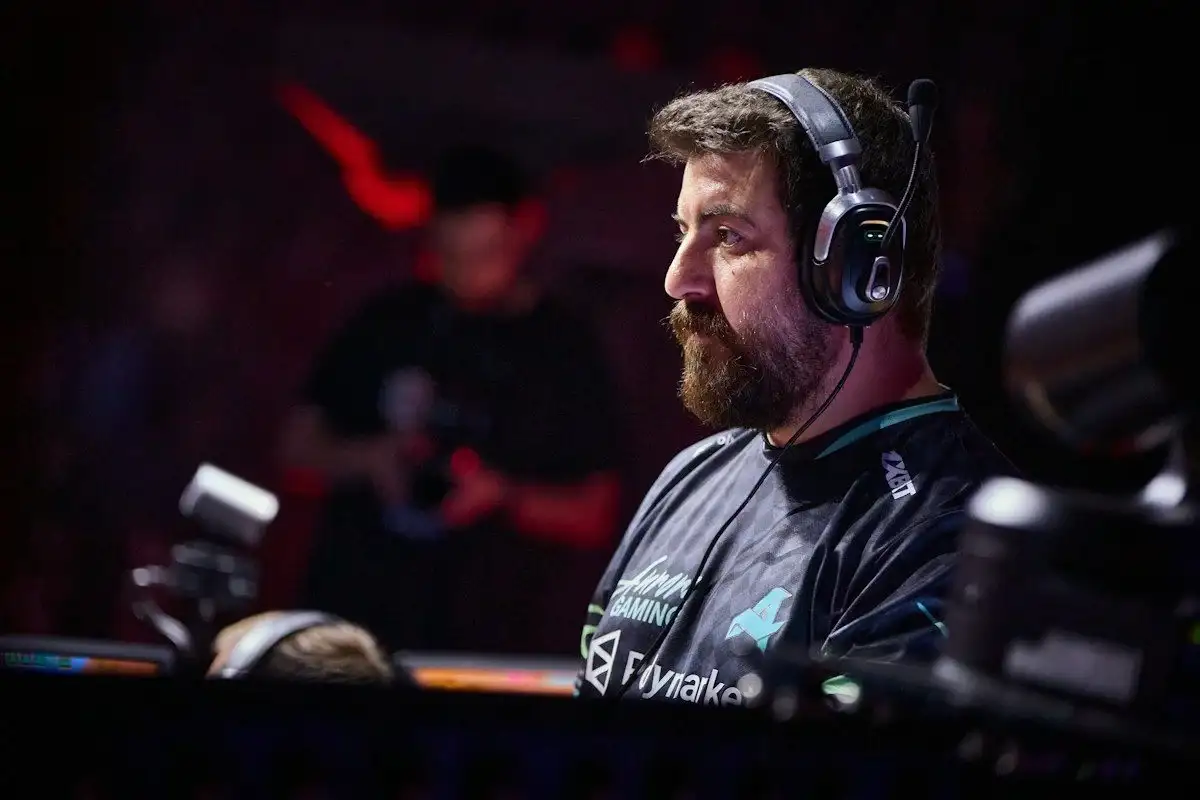 Eternal Fire Anuncia Retorno de Treinador para a Temporada de CS2 2026