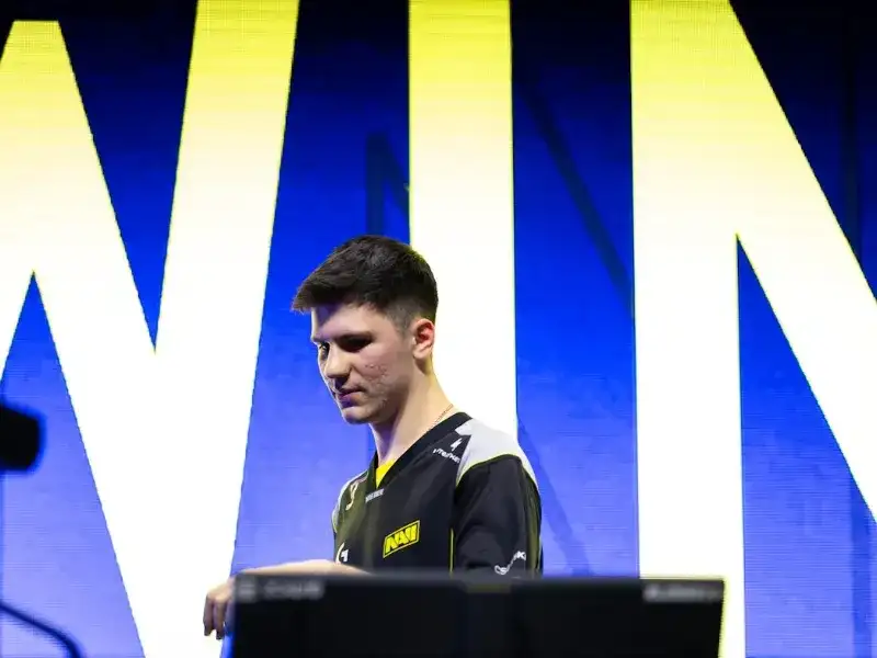b1t analisa desempenho de makazze na arena e aborda saída de jL da NAVI