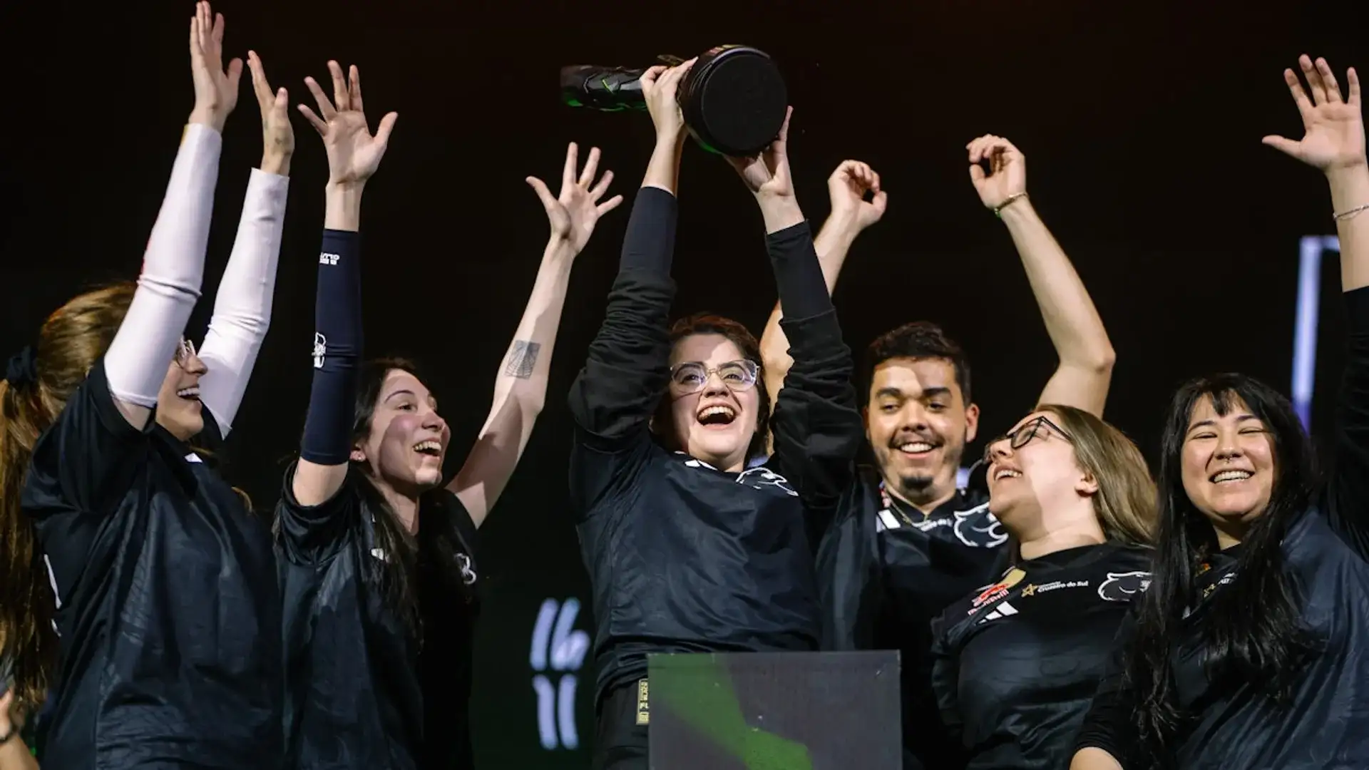 FURIA feminina deixa CS2 para jogar VALORANT em 2026: transição marca nova era