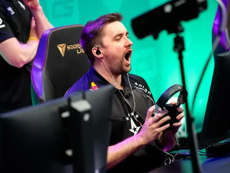 HooXi destaca molodoy como jovem talento promissor do CS