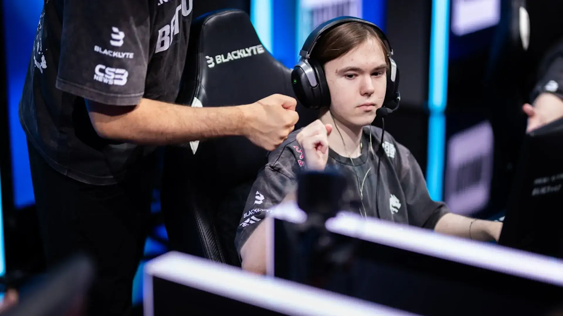 Blast Bounty S2 Semifinalistas 2026: Spirit e MOUZ Avançam